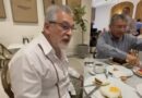 Alcalde desayuna tranquilo en horario laboral mientras Xalapa se queda sin agua