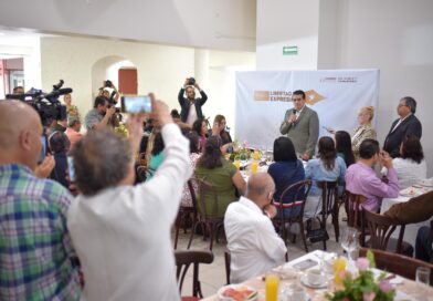 Valora diputado Esteban Bautista el papel del periodismo crítico en Veracruz