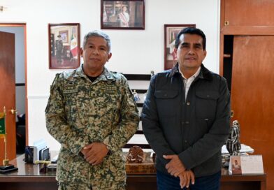 Se reúne diputado Esteban Bautista con autoridades estatales y militares