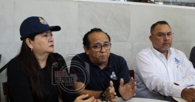 Trabajadores de UPN protestan por recorte de recursos y falta de prestaciones