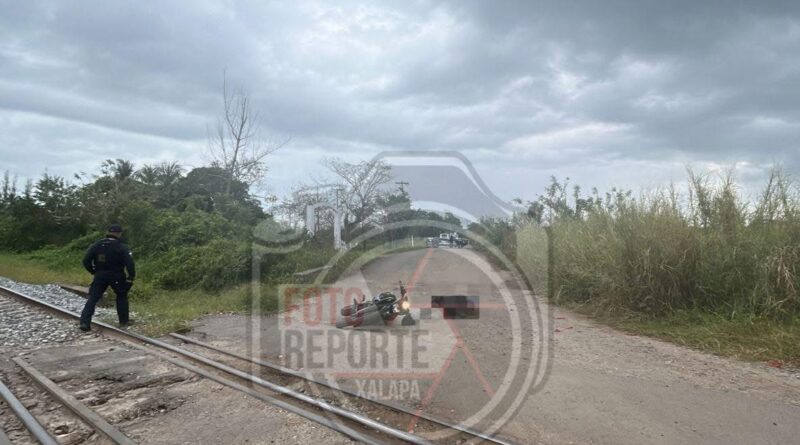 Ejecutan a policía municipal en la zona de Acayucan