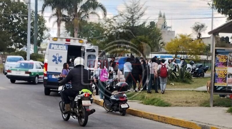 Alumnos en secundaria de banderilla se intoxican; un menor se reporta delicado