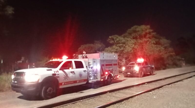 Incendio en inmueble moviliza a los cuerpos de emergencia