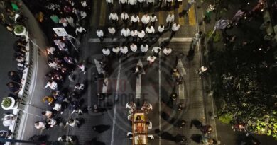 Procesión del Silencio reúne a miles de católicos en la capital