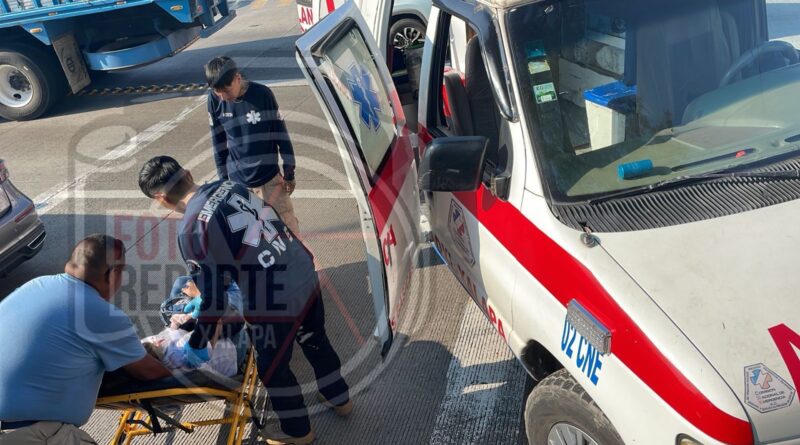 Mujer es atropellada al cruzar Lázaro Cárdenas; evadió puentes peatonales