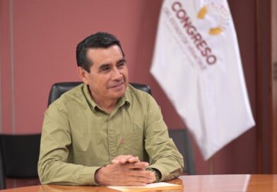 Esteban Bautista Hernández defiende gestión de Rocío Nahle García y subraya logros financieros