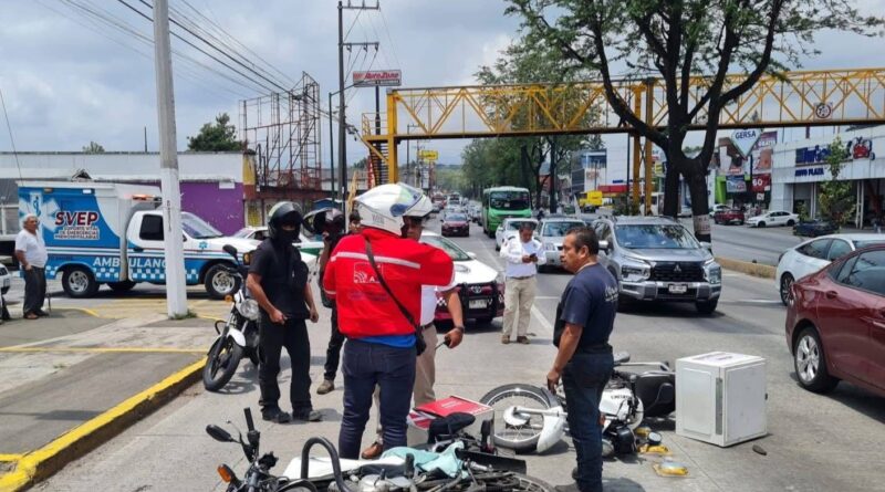 Dos repartidores protagonizan choque en Lázaro Cárdenas
