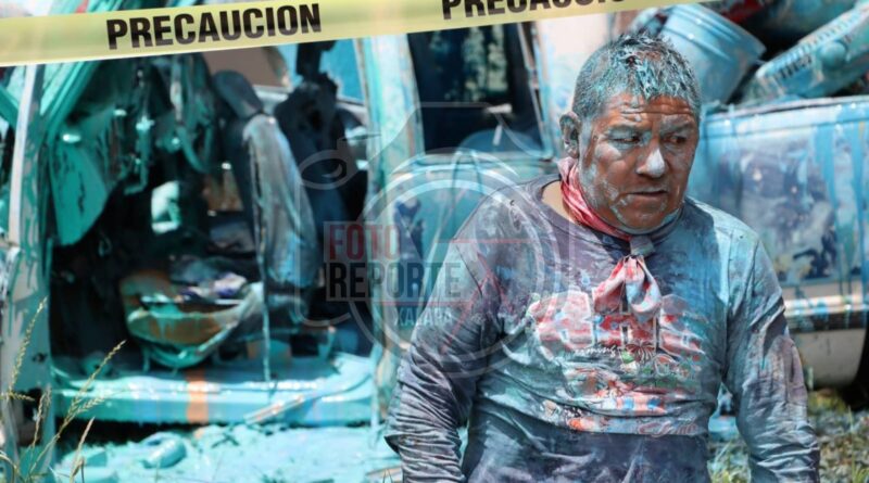 Camioneta se impacta contra barda en bulevar xalapa–banderilla; hay cinco lesionados