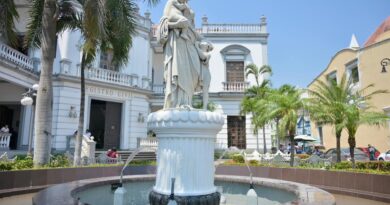 Rescata alcaldesa de Veracruz fuentes emblemáticas del Centro Histórico