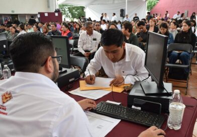 Con transparencia e imparcialidad, SEV entrega 404 plazas y órdenes de presentación