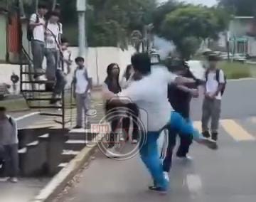Reportan pel3a entre estudiantes en la colonia Rafael Lucio; ninguna autoridad intervino