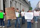 Estudiantes de la UPAV bloquean el centro; exigen pagos a docentes