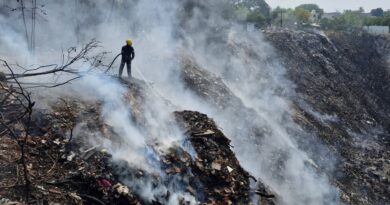 Se reactivan puntos humeantes en zona norte; atienden Bomberos de Veracruz