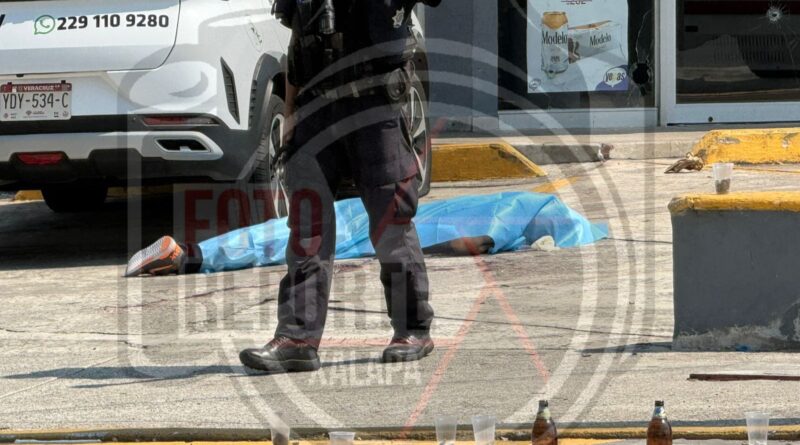 Acribillan a un hombre en estacionamiento de Yepas en Boca del Río
