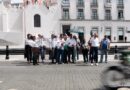 Protestan empleados estatales; exigen audiencia con la gobernadora