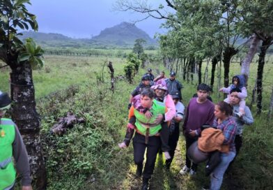 Localizan a personas varadas en la montaña de San Andrés Tuxtla; una falleció