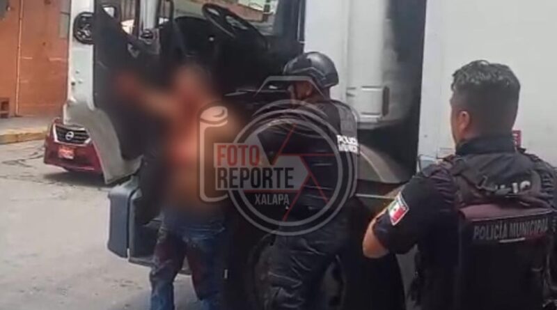 Atacan a balazos establecimiento en pleno centro de Tuxpan