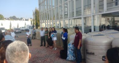 Benefician a 29 familias de Banderilla con entrega de tinacos subsidiados