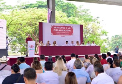Llama Congreso a munícipes a actuar con transparencia y rectitud