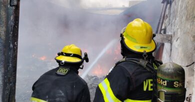 Acción oportuna de Bomberos de Veracruz controla dos incendios en la ciudad
