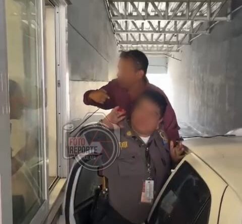 Agreden a elemento del IPAX en KFC de Lázaro Cárdenas