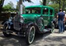 Más de 75 vehículos participaron en el Desfile de Autos Antiguos en Xalapa