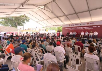 La confianza se devuelve con apoyos directos a pescadores: Rocío Nahle