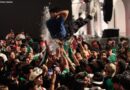 Aficionados celebran en plaza Lerdo pese a la eliminación de México