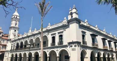 Ayuntamiento de Veracruz brinda respaldo permanente a trabajador de Limpia Pública tras accidente laboral