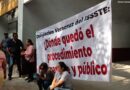 Padres de familia mantienen protesta en el ISSSTE