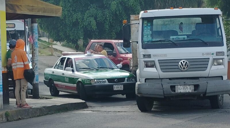 Choque sobre Chedraui Caram