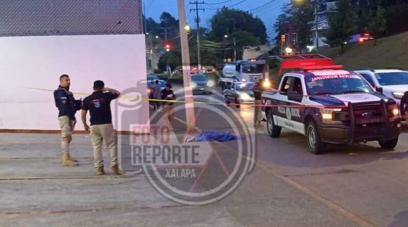 Hombre muere tras desvanecerse sobre Arco Sur