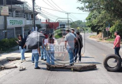 Gobierno estatal rehabilitará carretera Las Trancas–Coatepec tras protestas