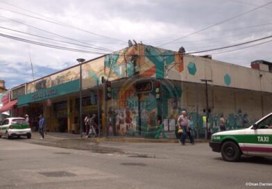 Gobierno estatal analizará restauración de murales del mercado Jáuregui