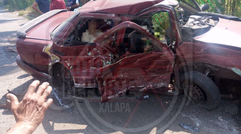 Trágico accidente en la carretera Xalapa-Alto Lucero deja dos muertos