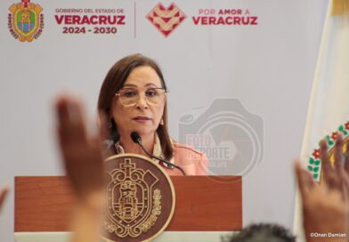 Rechazan suspensión de maestro por actividad escolar