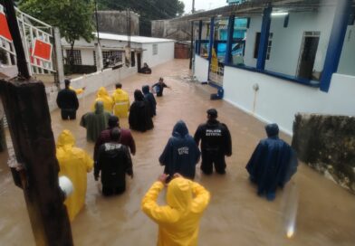 Coordina Gobierno estatal evacuaciones en seis municipios del sur por crecida del río Agua Dulcita