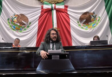 Propone diputado Carlos Marcelo Ruiz Sánchez captación obligatoria de agua de lluvia en grandes construcciones